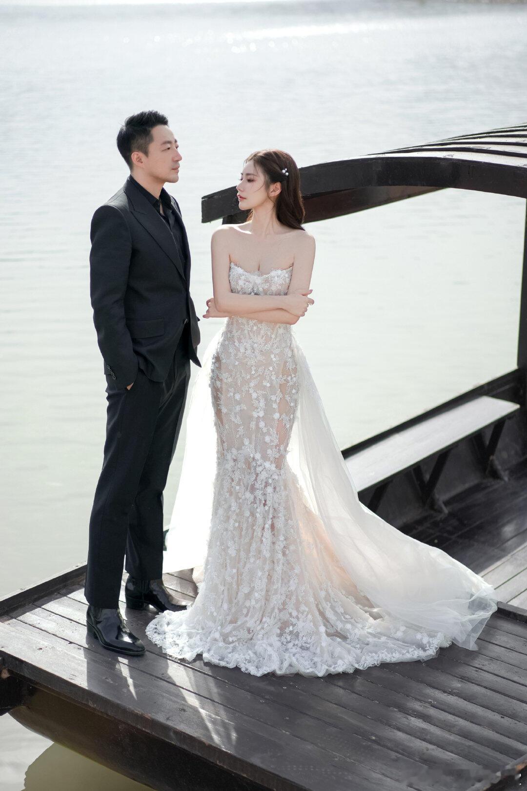 汪小菲mandy婚纱照汪小菲mandy婚纱照，这一组婚纱照好美好漂亮，新婚快乐，