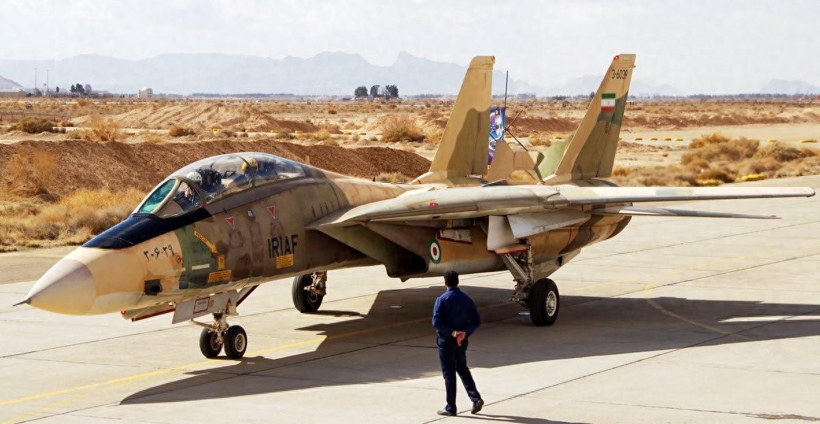 伊朗空军有非常严重的“美械情结”，F-14已经服役快五十年了还当成宝贝主力，那还