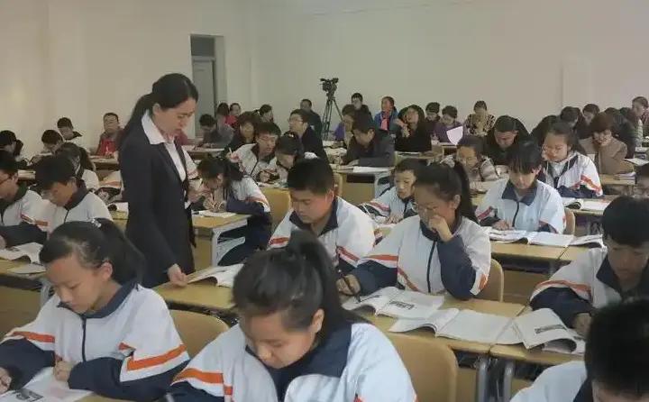 中考上岸重高才懂，初中很多大坑，当时没人提醒，踩一个就可能与重高无缘！1.