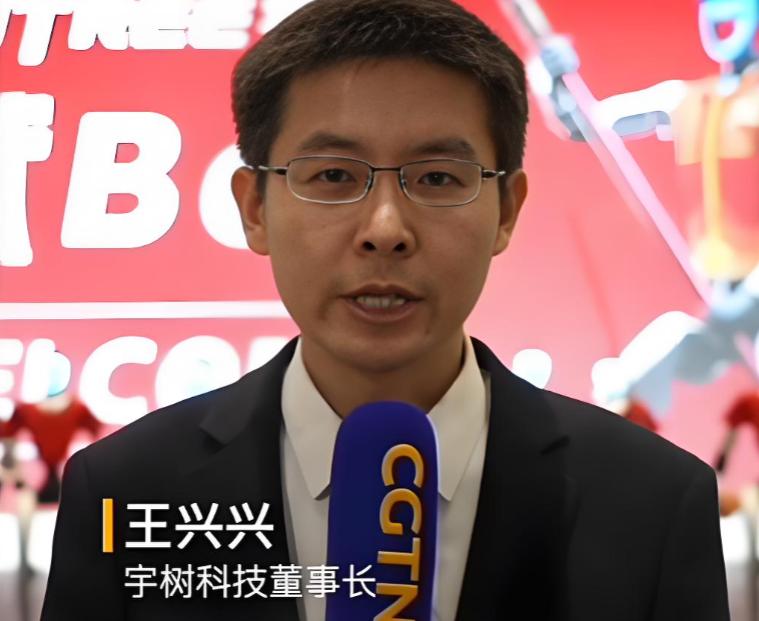 美国“无法接受”，马斯克赞不绝口，这位中国年轻人实在强得可怕。在全球机器人