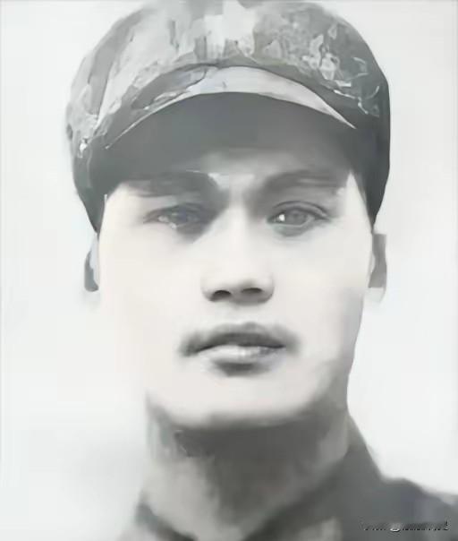 1979年孤胆英雄：战友全部牺牲后，他独自挡住越军围攻1979年，为了掩护