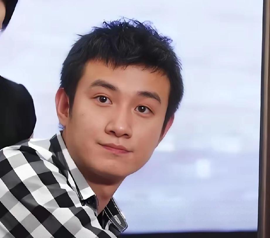 突然冲上热搜！文章近照曝光，沧桑判若两人，17岁女儿颜值惊艳4