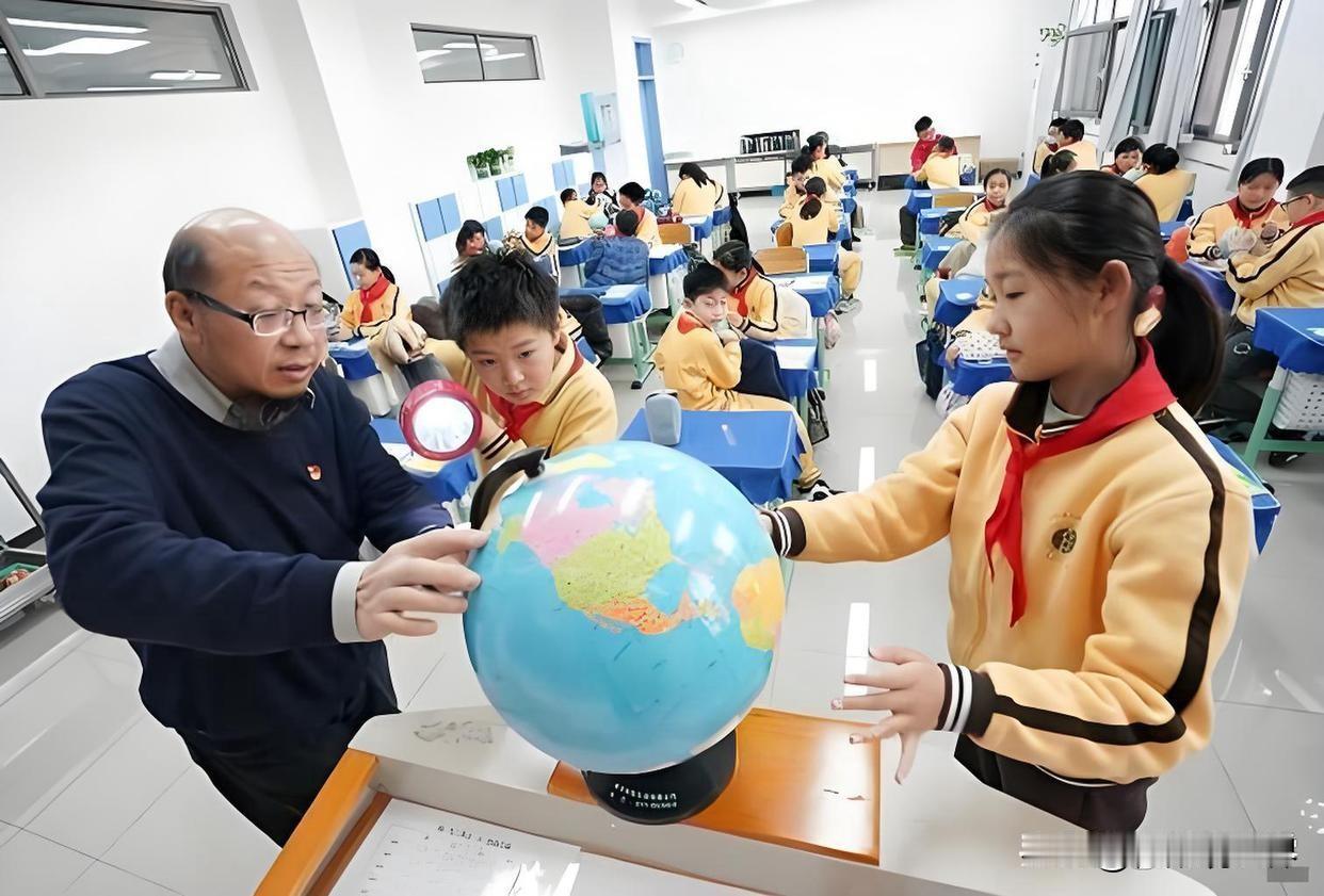 教育部放大招！两年建2.1万所特色校，不拼分数也能发光，普通家庭别慌这3个机会