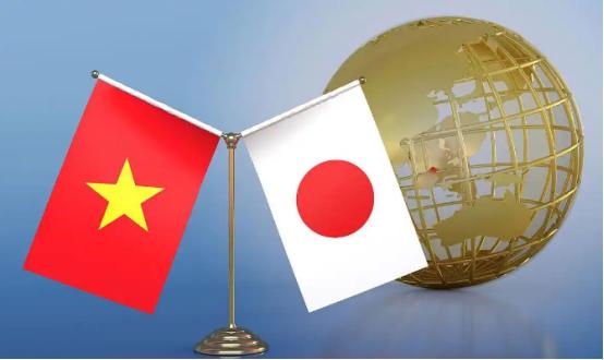 一旦中日爆发正面冲突，日本直接锁死出入境怎么办？76万长期居留同胞被困岛国无路可