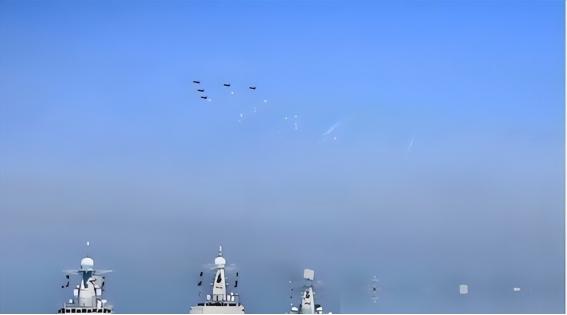 中国只要一直不打仗，世界就会怎么样？答案很直白。中国不打仗，自家老百姓睡得安稳