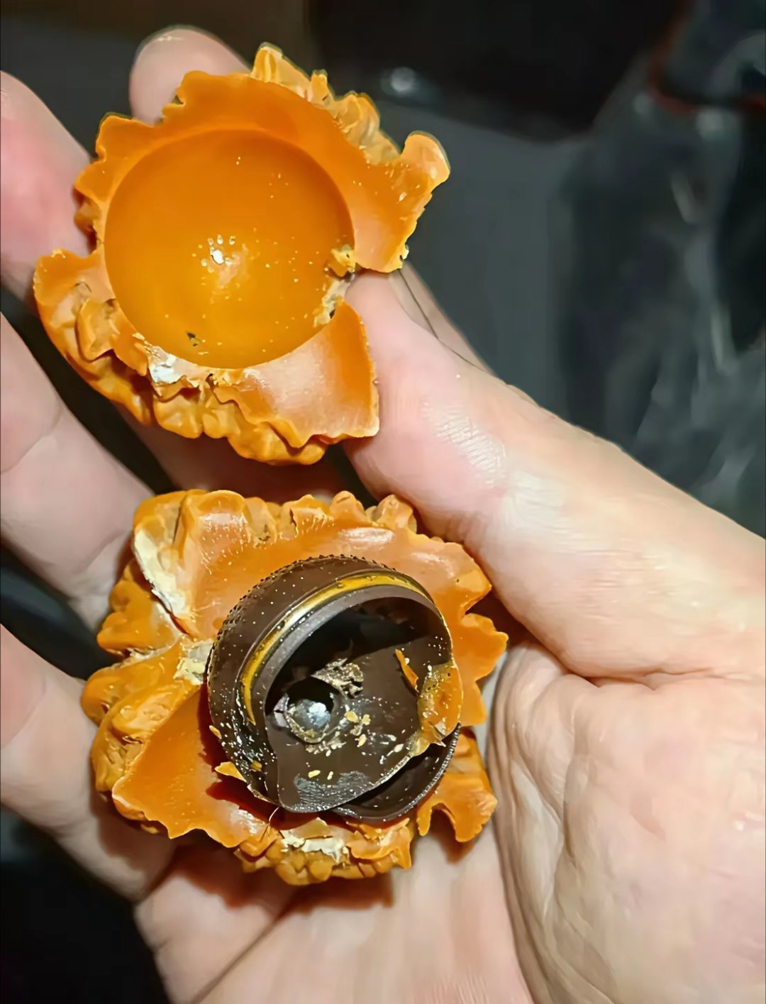 真不知盘了四五年的核桃，是这样子的，有点傻眼了！