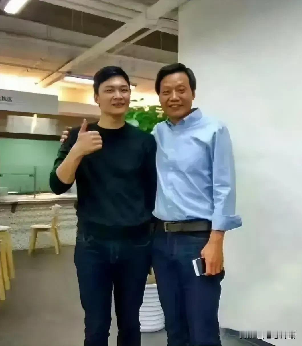 究竟是“冯总监”还是“冯太监”，竟有如此手腕和能量，被他老婆曝光有200多份包养