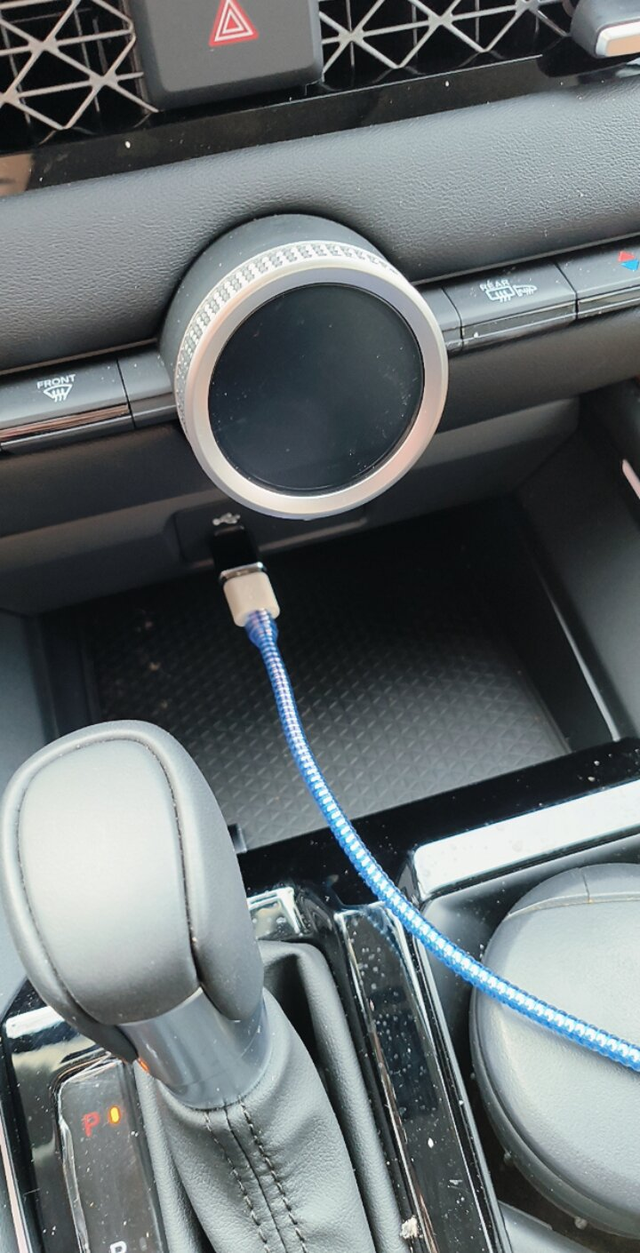 11代雅阁卓越怎么给手机充电买了线不好使买了转换插头还不好使车友们是怎么解