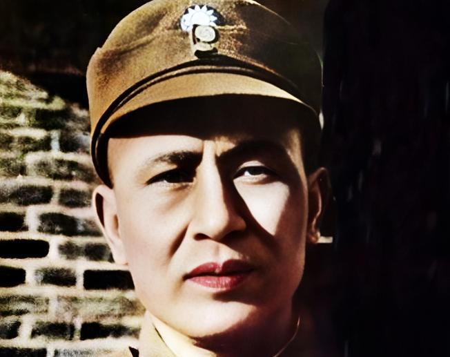 1950年，白崇禧跑到台湾后，发现部下朱怀冰与他是邻居，就去看他，哪知一进门，就