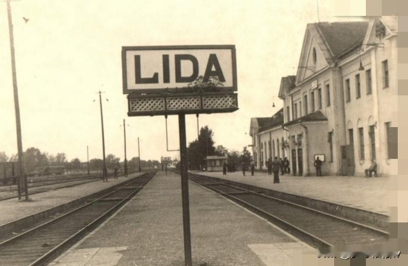 战争爆发以后，苏联军队曾经往明斯克格罗诺德州的小城利达运了至少6辆KV-2坦克试