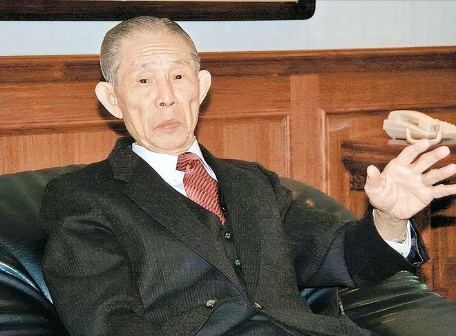 2008年，富商王永庆离世，子女在清点遗产的时候，意外发现父亲在瑞士银行有400