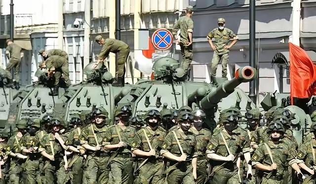 打到现在，俄罗斯终于看明白了，他可以炸乌克兰的城市，可以打掉乌克兰的电网，却炸不