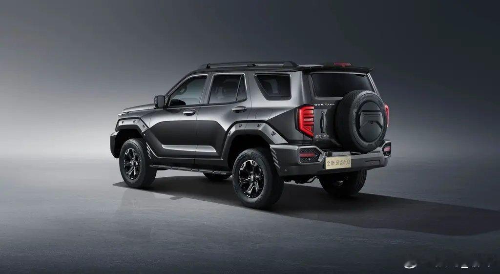 我去，全新坦克400上市了，24.98万起～还自带那么多酷炫装备，这波可以啊​