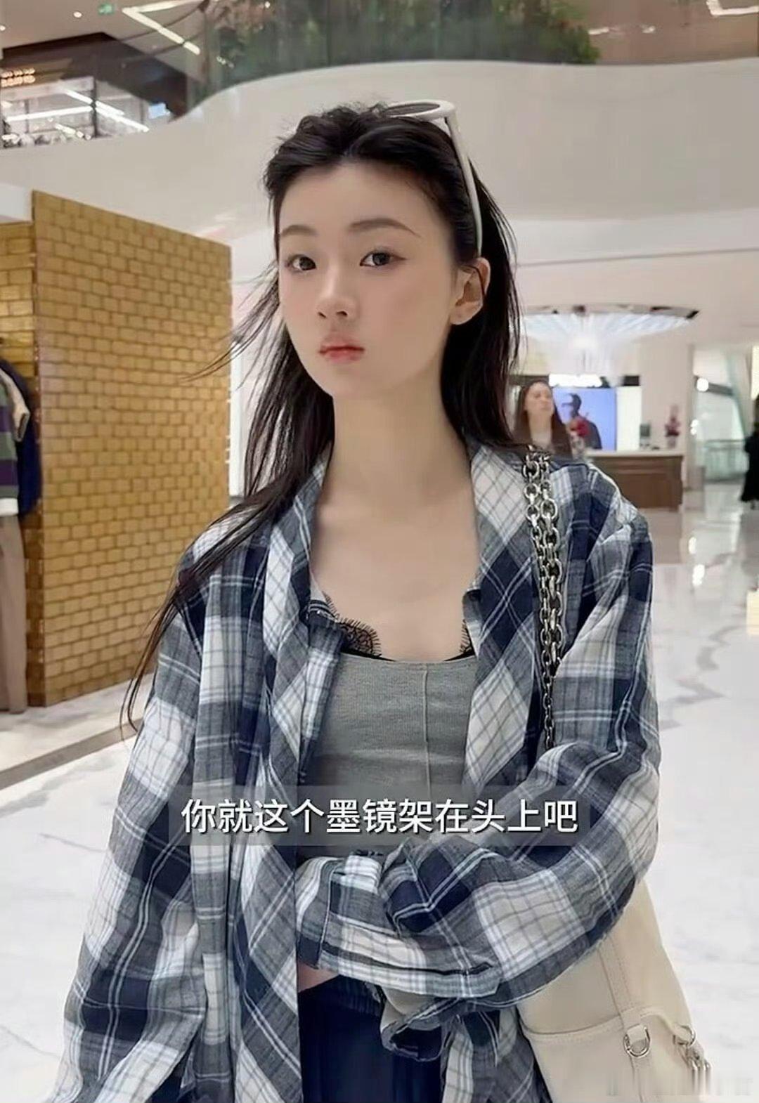 单依纯淡妆，确实好看​​​