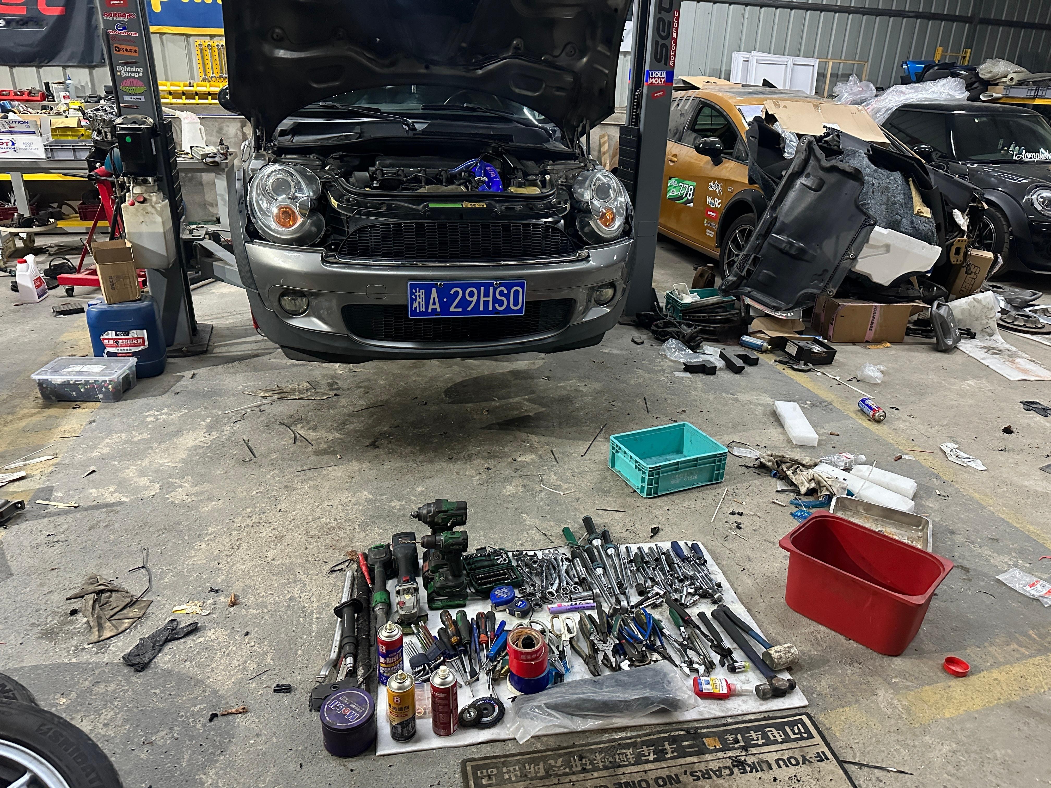 机盖压下来脑壳打破皮😤​​​