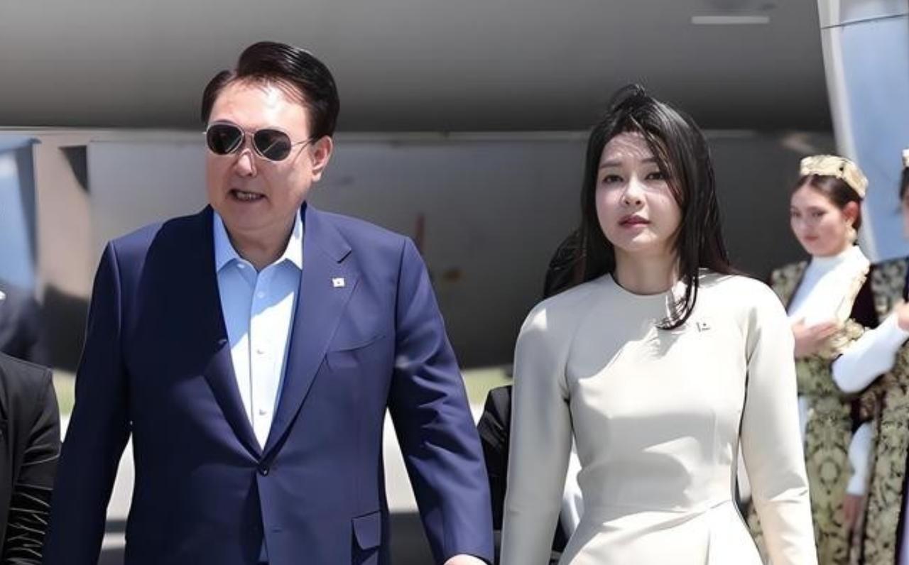 当地时间3月9日，韩国最大的在野党国民力量党通过了决议，与韩国前首相尹锡悦进行了