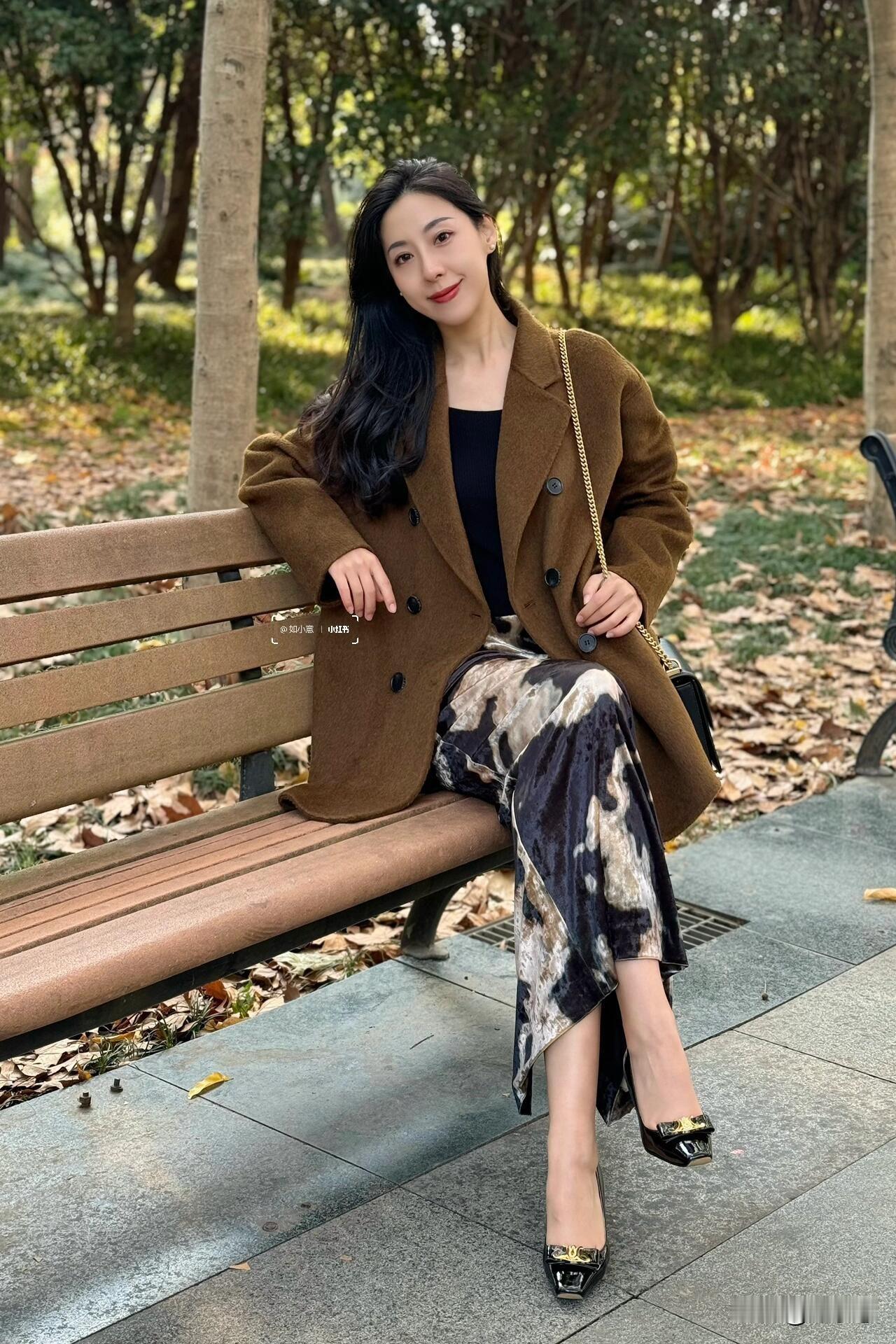 经典卡其色系|简约舒适的秋冬氛围感~阳光明媚的午后一起去散散步啦自然低调的色