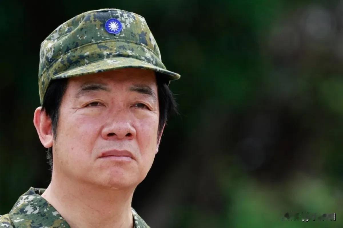 铤而走险赖当局宣布了疯狂计划！8月23日，台湾领导人赖清德周五表示，将国防开