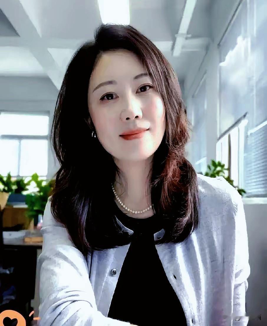 杭州朋友圈刷屏的噩耗太戳心：外企销售主管、单亲妈妈深夜服药离世，只留14岁女