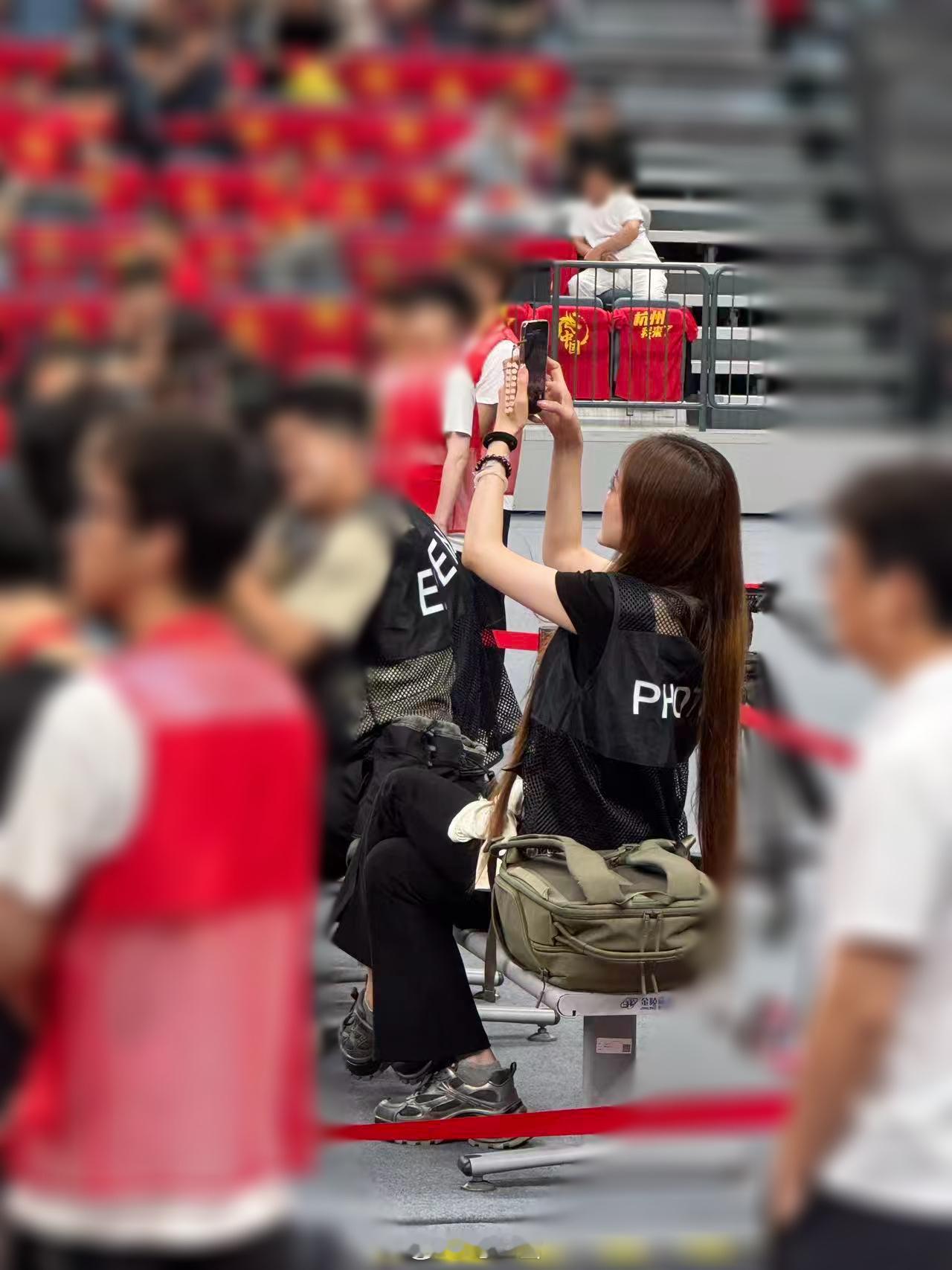 嘻嘻夏天来了偷偷瘦了点🙊