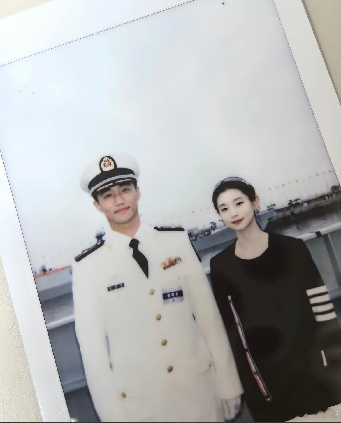 趁着海军开放日去见了男朋友