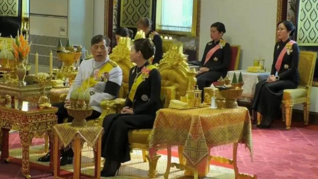泰国帕查拉公主头七，诗妮娜与泰王外甥女互动，贵妃娘娘的人缘儿也太好了吧！6月
