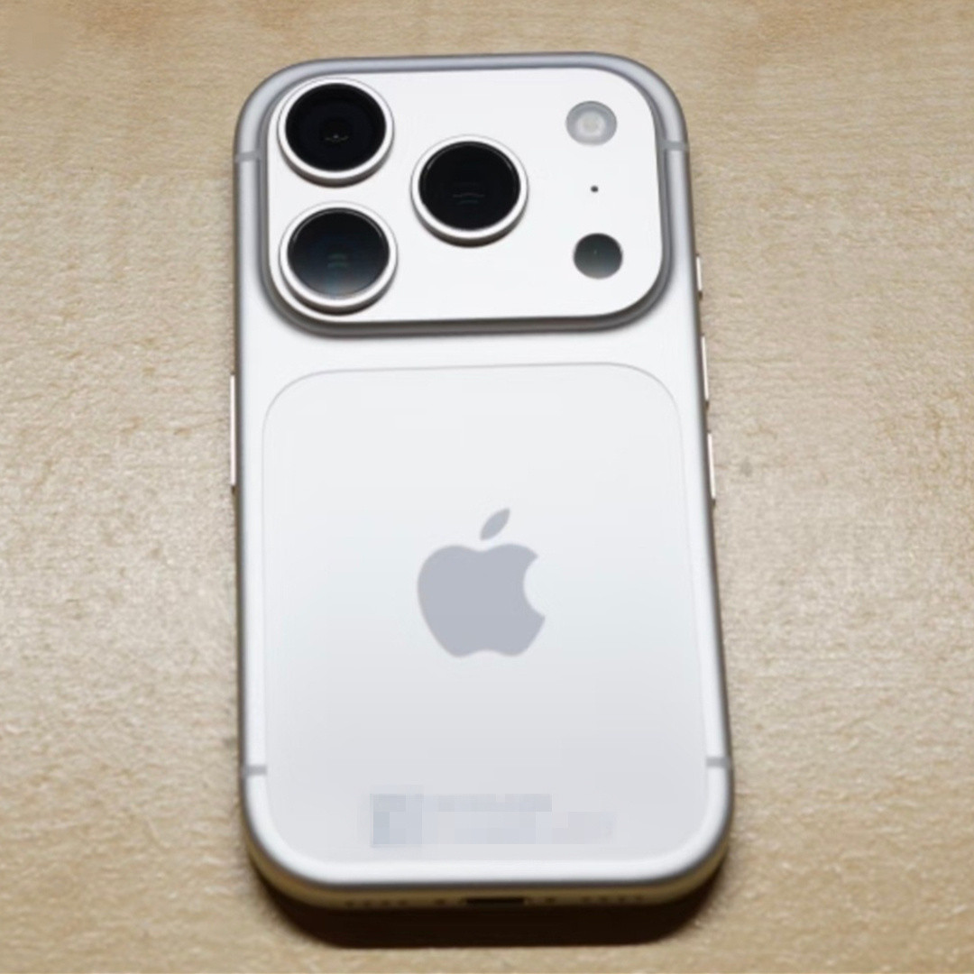 iPhone17Promini首曝近日有消息称，疑似有一款4.7英寸的iPho