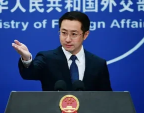 中方强烈反应，拒绝高层访问日本近日，日本取消了阅兵式，而石破茂则再次祭拜靖国神