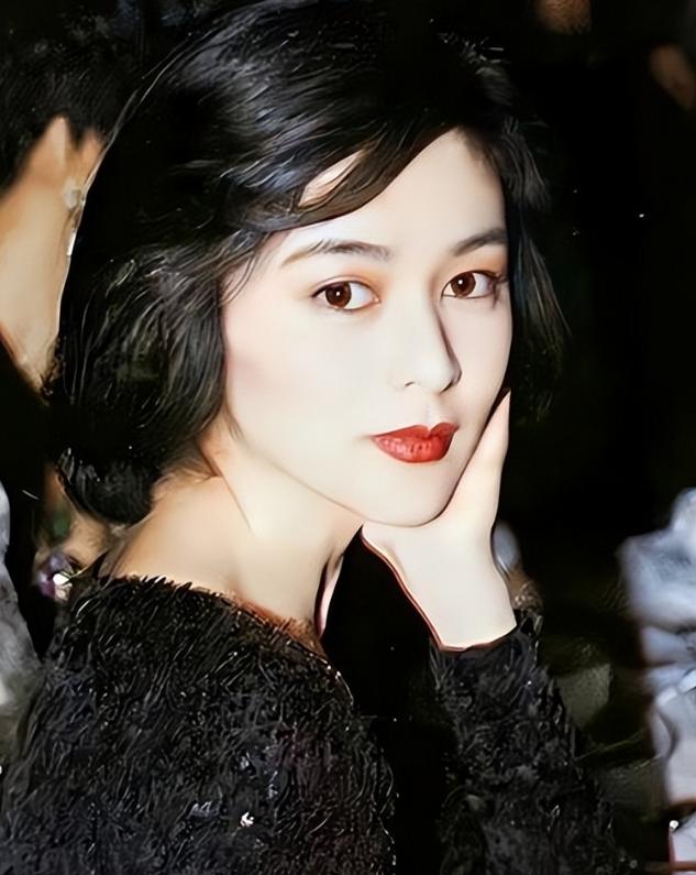 我这辈子什么男人都试过，有女朋友的男人我试过，有家室的男人我试过，单身的男人我试