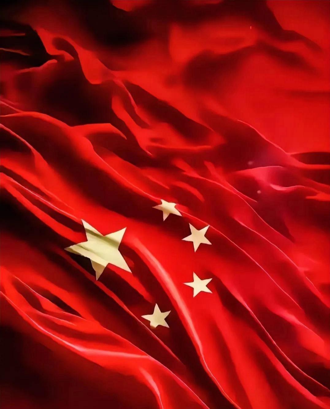 十位有大将以上资格的开国元勋：1、周恩来——元帅资格2、刘少奇——元帅资