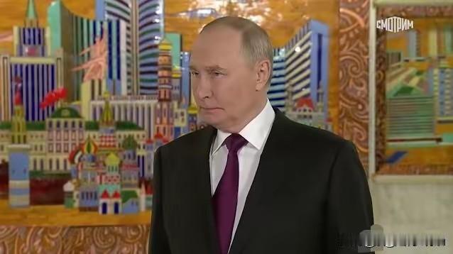 1. 俄油轮四天内三艘遭袭空袭敖德萨港口报复：四天内三艘俄油轮遭袭，普京警告扩