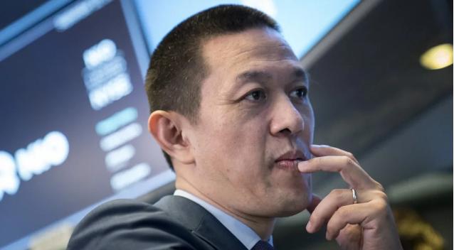三年前，李斌是全网公认的”最惨CEO”。蔚来账上现金撑不过几个月，股价跌到谷底，