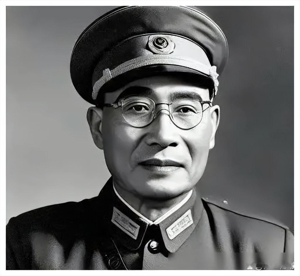 1949年深秋，成都。国民党中将韩任民得知：独子韩子重，11月27日死在渣滓洞。