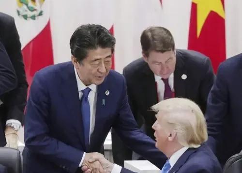 1、现在的日本人很清楚他们的爷爷辈们在上个世纪对中国、对整个亚洲的其他国家做过什