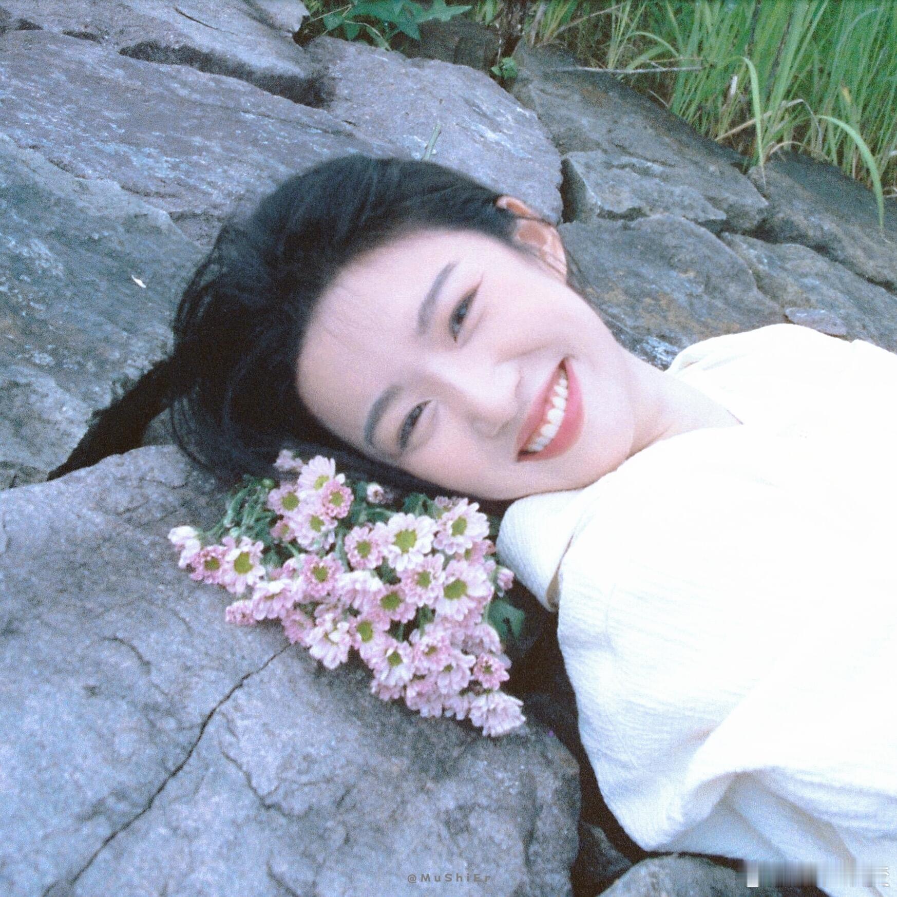 卢昱晓晓晓。卢昱晓｜​​​