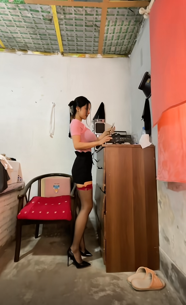谁在家像你这么穿的这么多