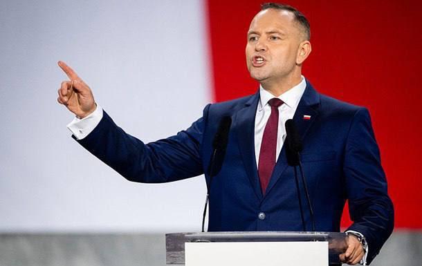 波兰总统在欧尔班访问普京后拒绝与其会面。纳沃茨基原定于周三启程访问匈牙利，参加