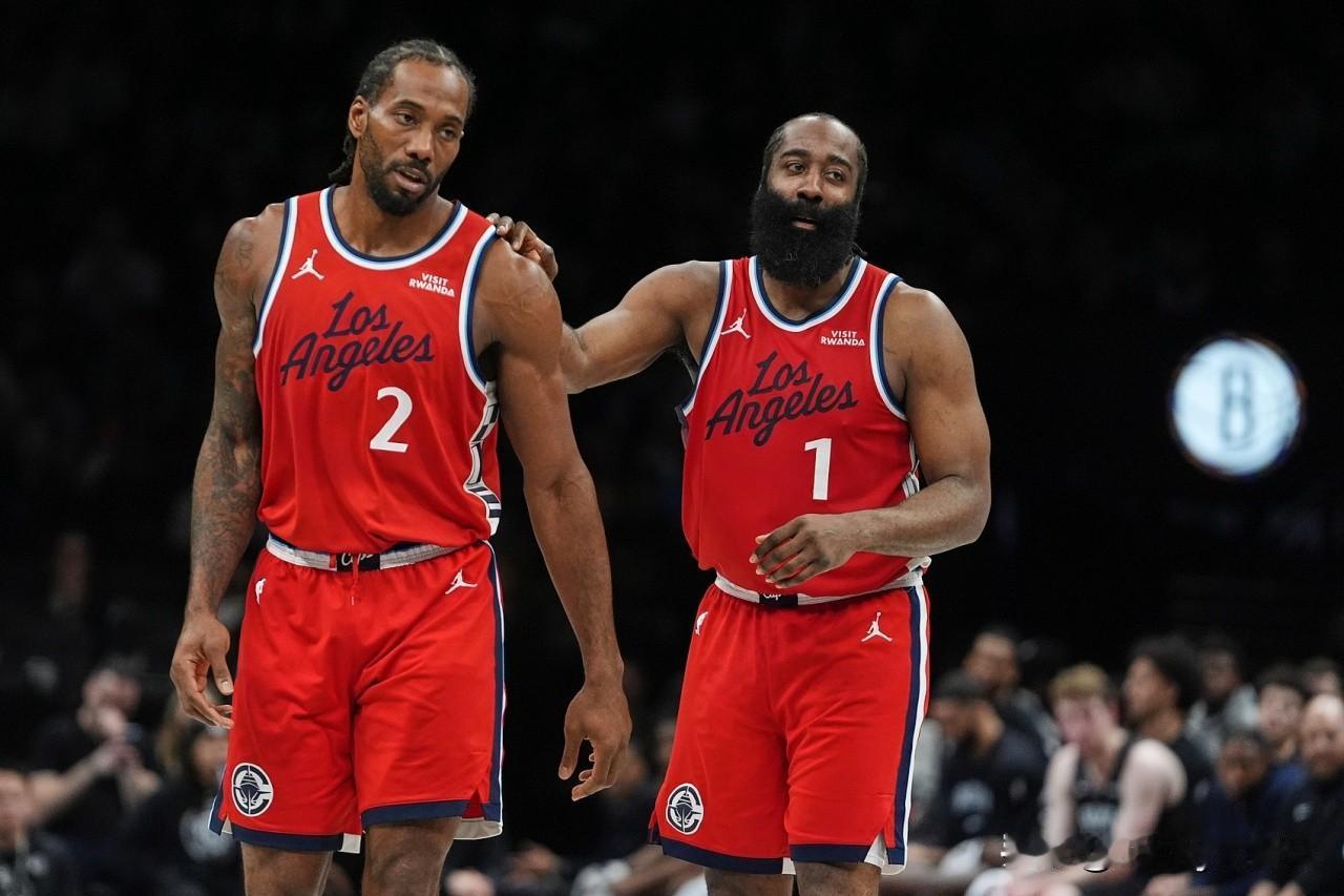 连续迎来恶仗，快船能否顶住？本赛季快船队走势，可谓一部励志大片。从6胜21负