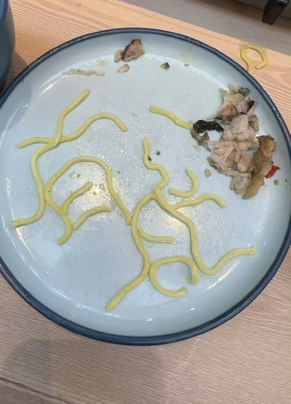 客人走的时候在盘子里摆的是什么意思​？😳​​​