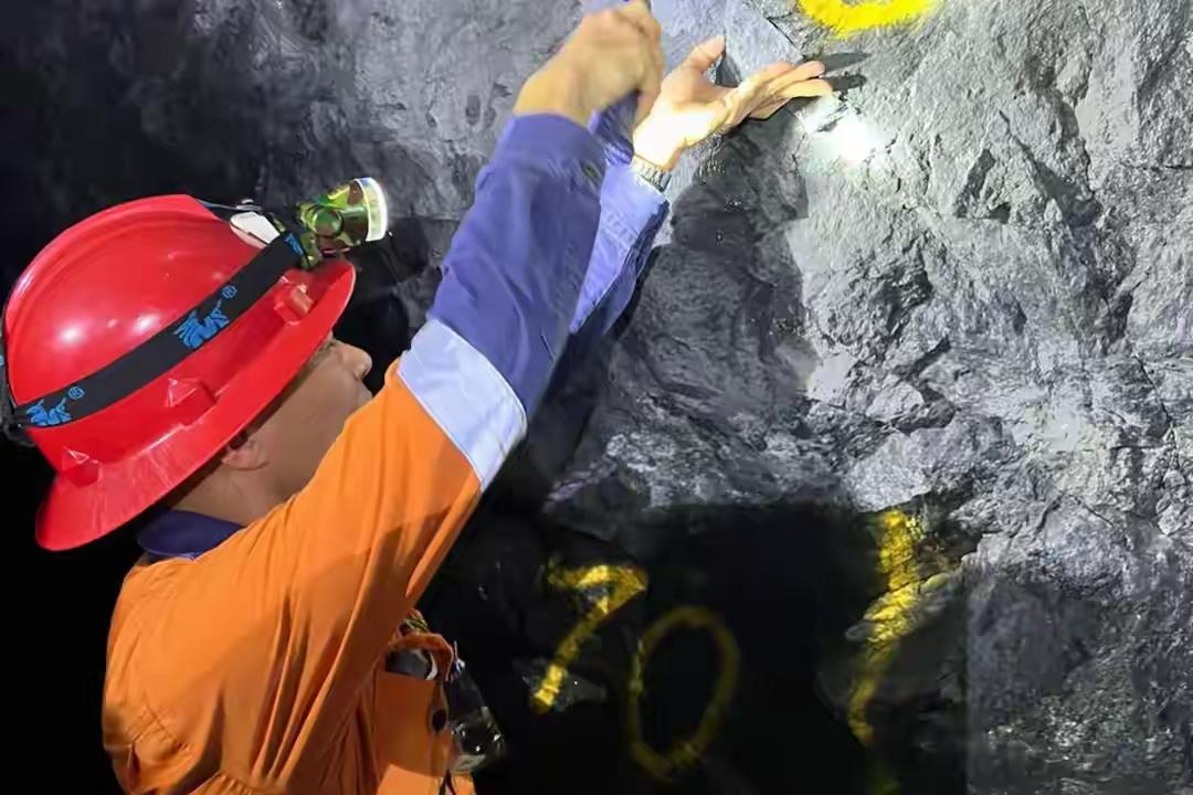 越南为何限制稀土出口？最近越南宣布从明年1月1日起限制稀土原矿和精矿出口，这事