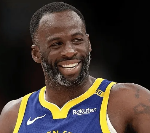 NBA常规赛，勇士在主场以104-96击败鹈鹕。本场比赛，勇士将鹈鹕的整体投篮