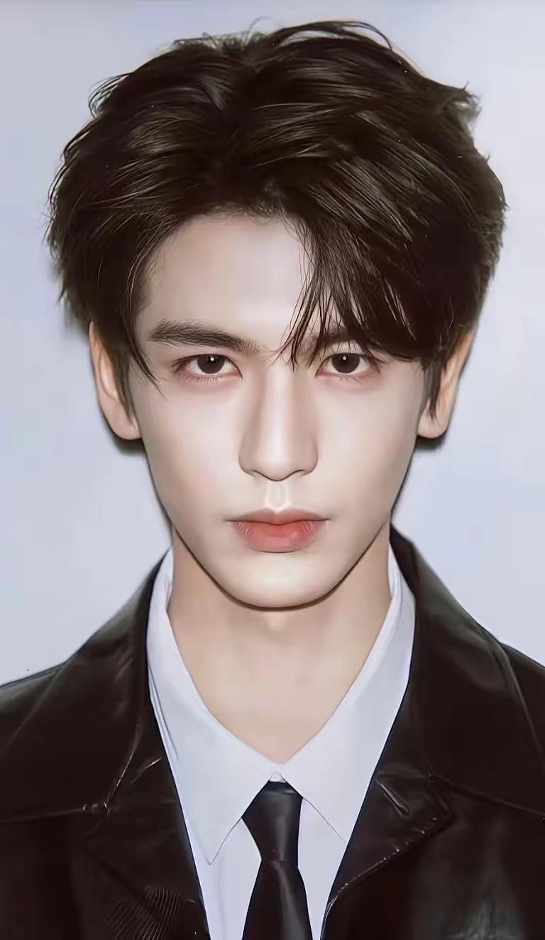 哪位看着最顺眼呢张凌赫肖战宋威龙有那谁谁谁[汗]忘记他叫啥名了