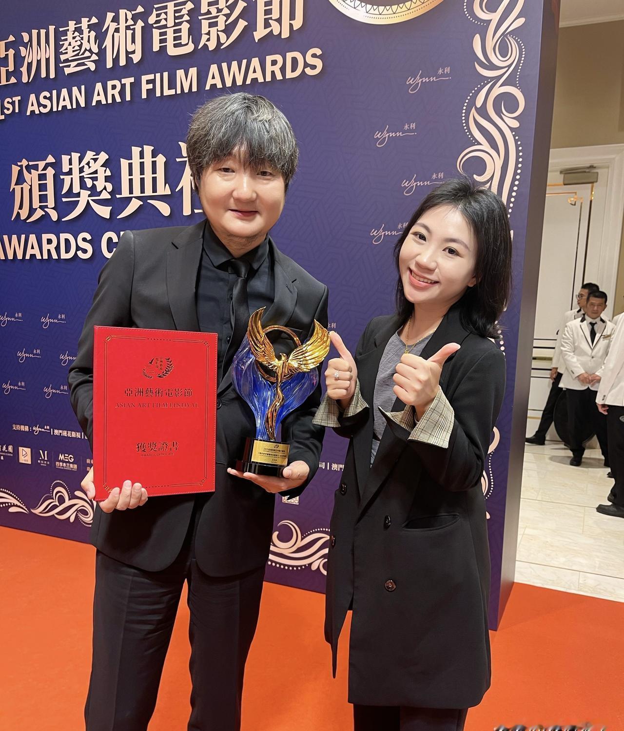 董洁的那个选择，不是选错了人，是她的人生算法，出了一个致命的bug。一个死循环