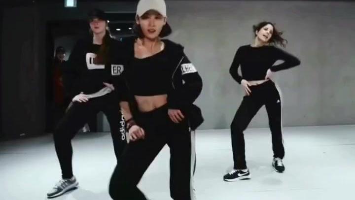 舞蹈 新年好 立体声+唱词_土豆视频