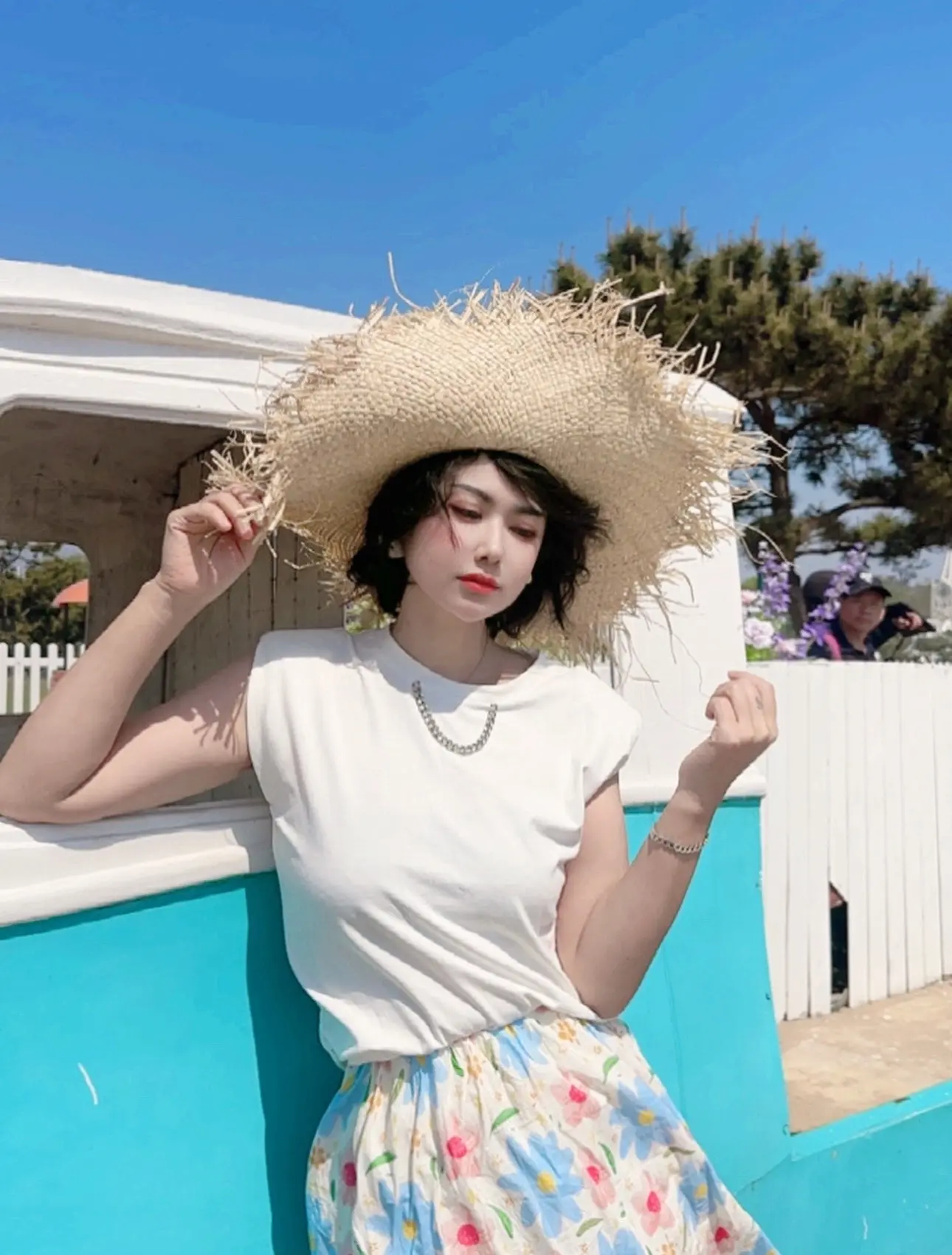 🌱不被定义，才是我们蕞美的姿态。 就像尼采说的： “那些杀不si你的...