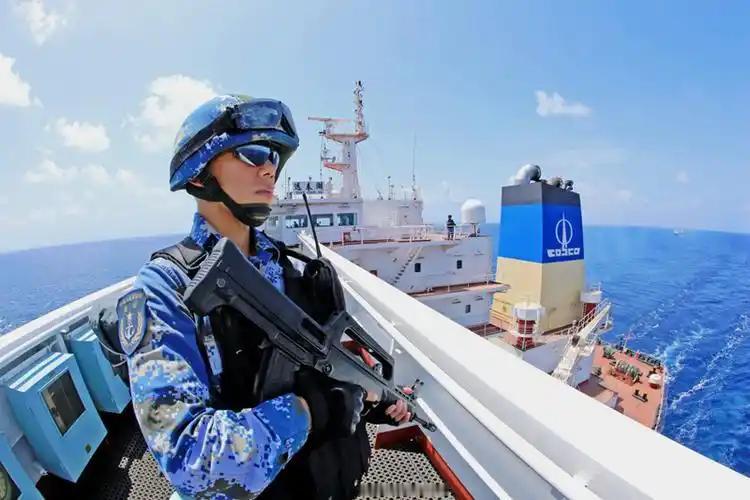 收复台湾大概率会参照解放天津的模式。具体来说就是：解放军向台湾方面发出最后通牒，