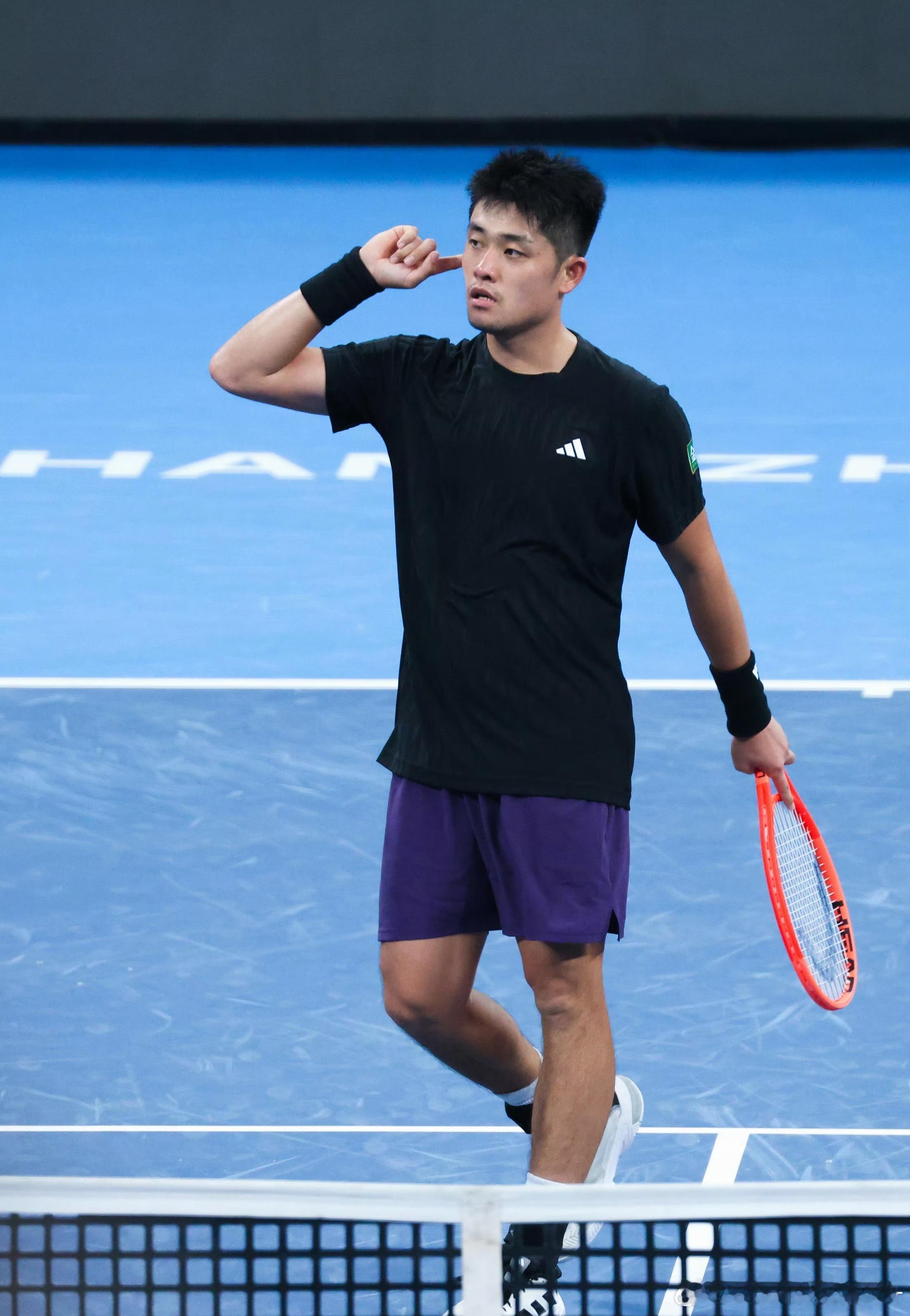 吴易昺无缘杭州站决赛吴易昺退出2025中网🔵ATP250杭州男单半决赛❌🇨?