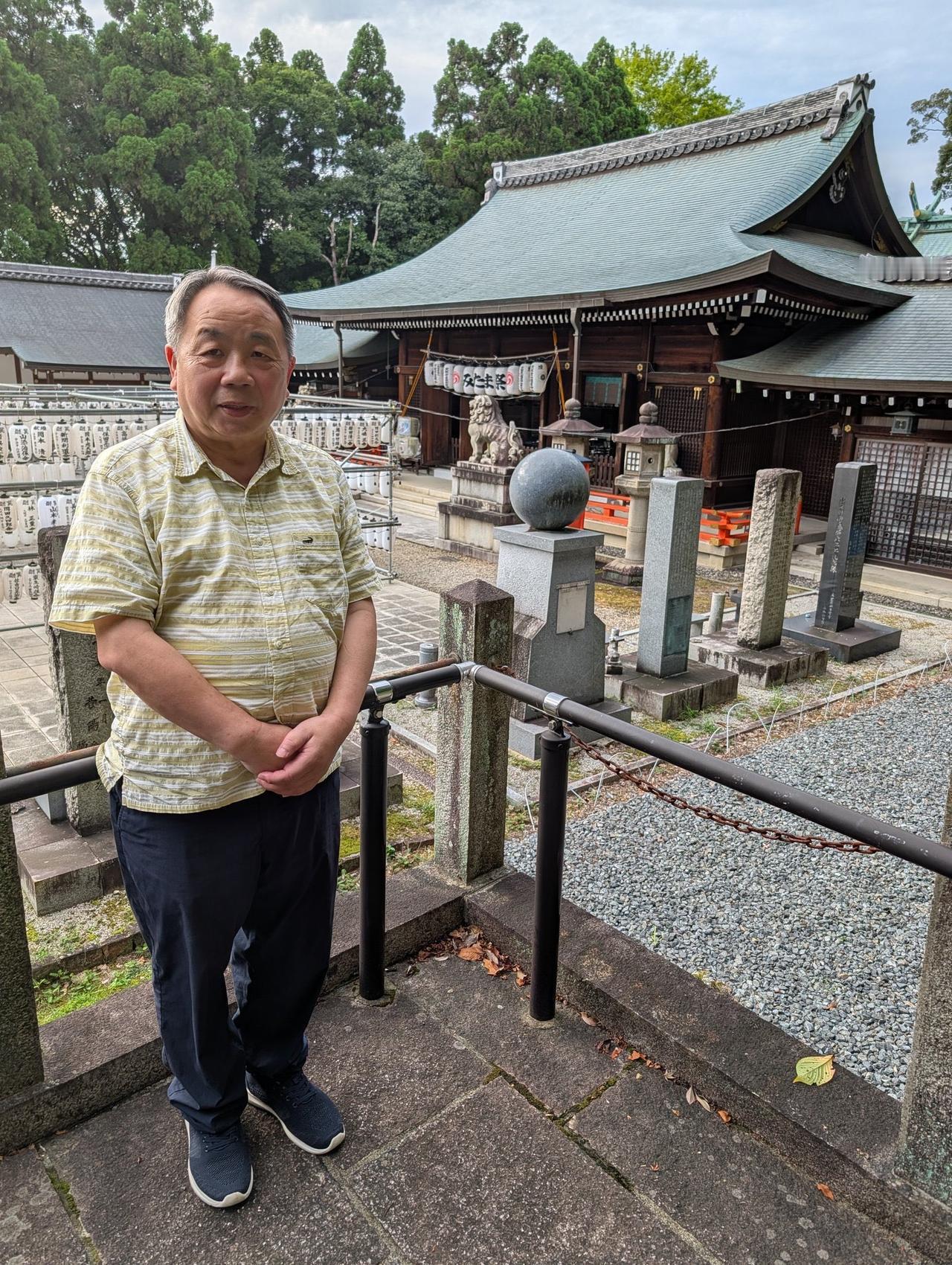 毫无底线！叛逃汉奸石平高调发文，宣称要终身参拜侵略战犯神社，实在让人恶心。近