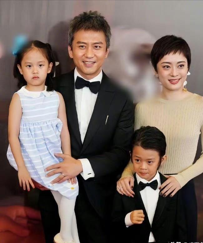 邓超，让人笑晕了[捂脸哭]5月10日母亲节，谁也没想到，邓超给孙俪的母亲节祝福