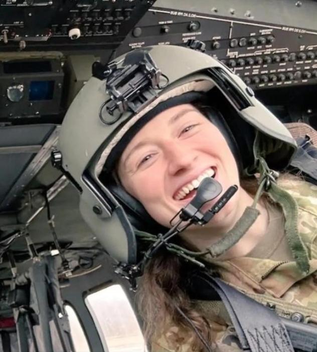 破防！美国女机长扎根昆明11年，直言：永远不回美国，中国才是我的家“我永远不